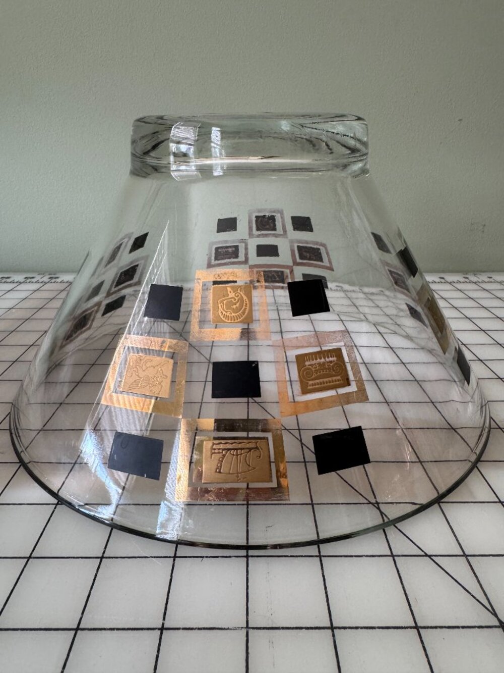 Vintage Mid Century Modern Glass Serving Bowl Gold Atomic Decor - Picture 7 of 10